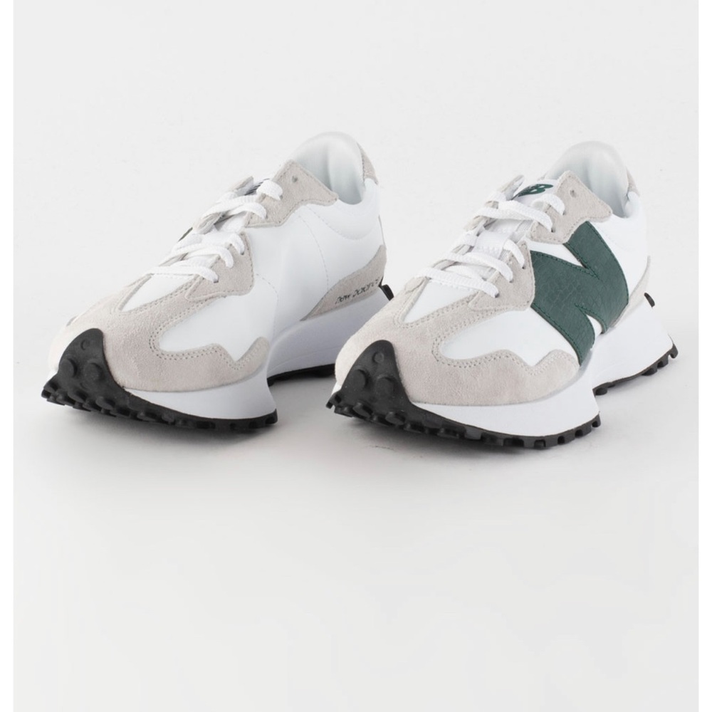 New Balance 326 womens shoes